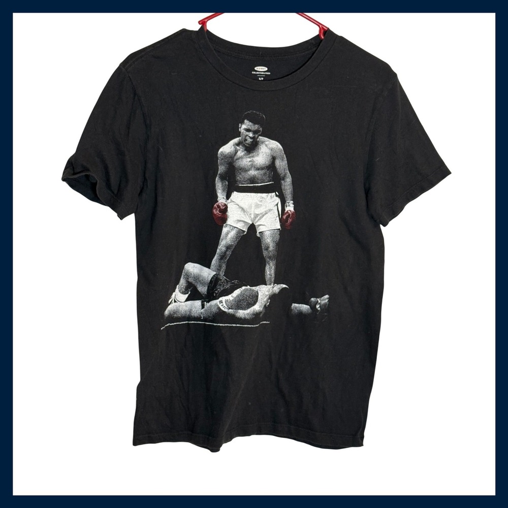 Old Navy Muhammad Ali Graphic T-Shirt Mens Small Black Boxing Sonny Liston Tee